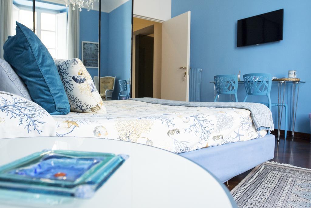 B&B Domus Garibaldi Salerno Bagian luar foto